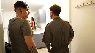 Stuck Wife Gets Plowed by Big Cock Plumber - Jessicaosorio Loud Moaning