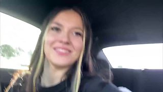 Hottie Amateurs mommy Masturbates in the car
