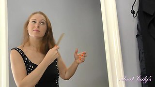 Marta Upskirt High Heels Masturbation