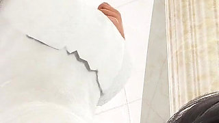 Pussy Lick in Bath for a Hot Girl with Big Tits Close up 3D Animation Porn