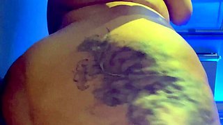 amateur raintree03 flashing ass on live webcam