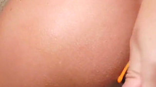 Shaving pussy before sex with new boy - hot piss