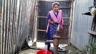 Bangladeshi Young Village Girl Bathroom Bath adn Boobs Show