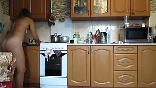Sexy Ukrainian Hostess Naked In Kitchen With Huge Booty And Saggy Tits