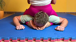 Foot Wrestling Domination Barefoot Humiliation