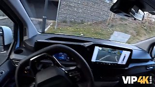 Vip4k. sexy athlete sakura hell bangs a stranger in a car in front of her boyfriend
