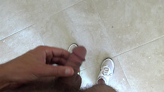 American Tourist Wants French Prostitute to Piss From Her Hairy Pussy