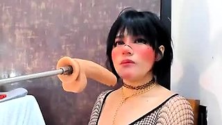 Cute Blonde Masturbates on Webcam with Toy