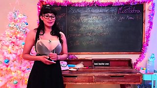 Slutty amateur flashing her big boobs in the backseat