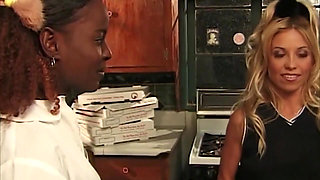 Mature Ebony MILF Kelly Gets Her Pussy Devoured by Blonde