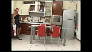 Hot Wife Takes Deep Throat Challenge