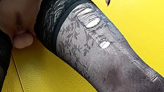 manyvids.  .  .  .alissa.noir.insane.outdoor.squirt