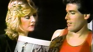 Cock gulping amateur blonde in sucking threesome