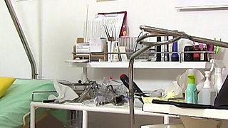 Cam Recording of Young Chubby MILF on Her Gyno Exam