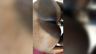 Indian girl get fucked in the bed