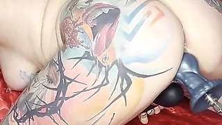 Fuck Machine Makes Me Soak the Bed