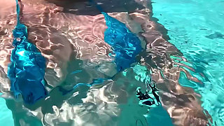 Artemisia Love Sexy Bikini Big Boobs Underwater Fetish at the Pool