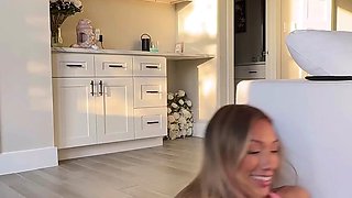 Victoria Lit GYM Sex