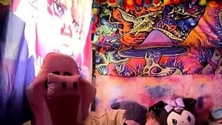 Blonde amateur gives webcam show with toys