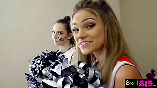 Stepsister Cums Hard as Skinny Girlfriend in Girl-on-Girl Fuck