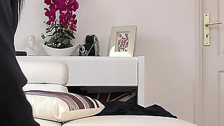 Plumber Tails Episode 2 Featuring Léa Guerlin