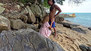 Fucked Polina Who Was Bored on The Beach