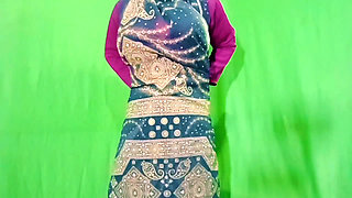 Indian Muslim beautiful woman spends the night with another man - In Hindi