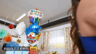 Brazzers - b-day fest turns into Chloe Surreal getting pounded in the ass by her boyfriend's bro