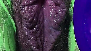 MILF Extreme Close up Fat Pussy G Spot Vibrator Play & Orgasm