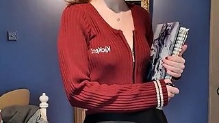 Hot amateur webcam teen masturbates for their fans