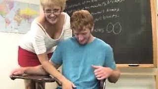 Sexy milf Hot Wife Tracy is a hot teacher and gives a tug