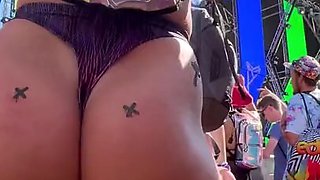 Juicy big butts outdoor