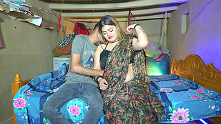 Indian Village Bhabhi Get Fucked in Her Tight Pussy by Loan Manager During Day Time