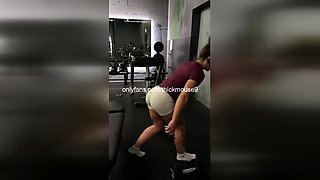 Black Cock Stretches 18yo Virgin!