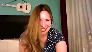 Natural Beauty Wife Gives Blowjob and Takes Big Cock