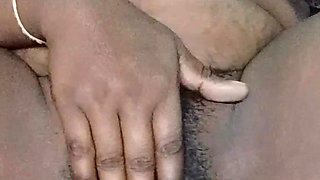 Desi Stepmom Full Nide Pissy Fingering and Show Milk in Tits