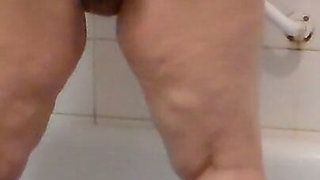 Jen Is Peeing in the Bathtub