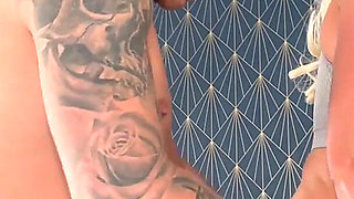 Fuck Me & Cum on My Gym Leggings