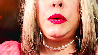 A Beautiful BBW Princess Smokes A Cork Superking Cigarette In Gloves & Jewellery - Cute Tina Snua Smoking