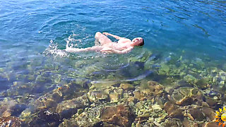 Beautiful Amateur Naturist: Outdoor Stretching & Naked Swimming Art