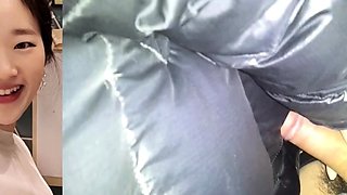 Yi Yuna Parttime Blowjob in a Toilet Enclosure