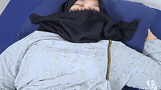 Stepmom Ask to Help Her Using a Dildo but I Cannot Oppose to Cum Inside Her - Minokiiko