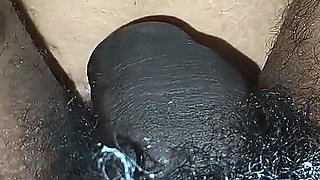 Telugu Aunty Sex and Cleaning Hair