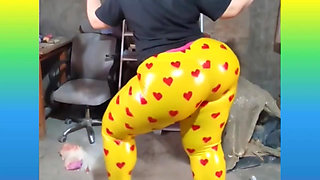 big-assed, bouncing, rich butt 3