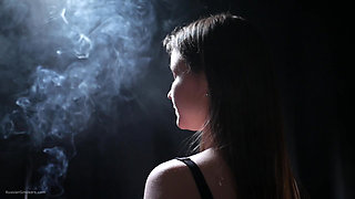 Slow Smoking Seduction - Smoke, Curves & Control