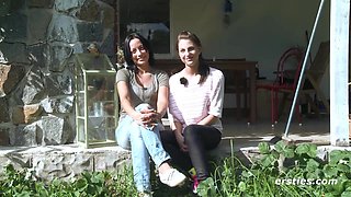 Ersties - Die Shopping Queens Sara und Mia stehen auf Sex in der Öffentlichkeit