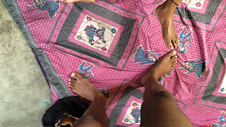 Indian Village girl first time sex video, desi tight pussy xxx video, desi gf bf first time sex