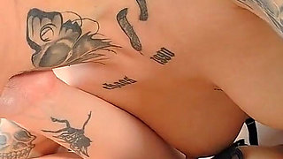 Sensual Lesbian Hookup W/ Innocent Hotwife