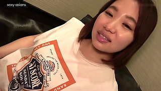 Married Woman Met at a Singles Party - Cheats on Her Husband with a Creampie at a Love Hotel