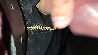 I Gave a Blowjob in the Street and Swallowed Sperm.